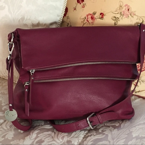 Pulicati Handbags - Pulicati Beautiful!! Large Double Flap Crossbody